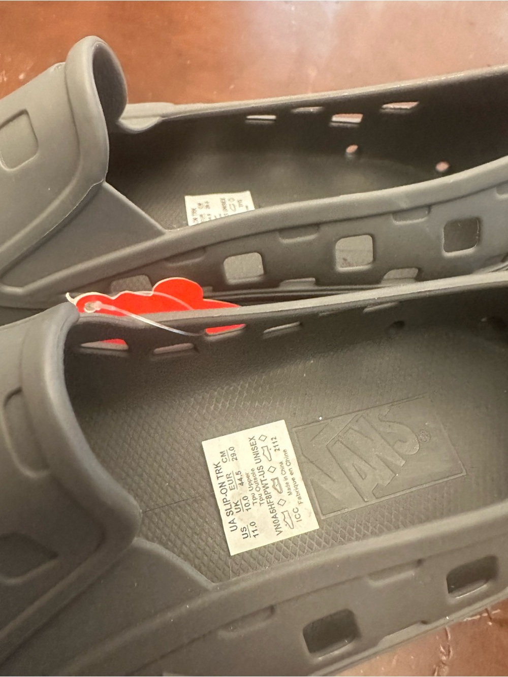 BNWT Vans Slip-On Trek Pewter Shoes - Picture 4 of 7
